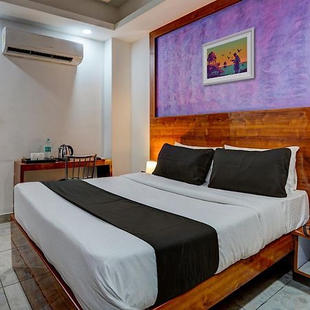 Hotel Hight Krone A Family Hotel Near Igi Airport Delhi Нью-Дели Экстерьер фото
